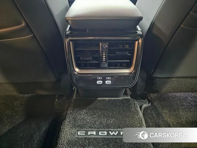 Toyota Crown Crossover id 3850168 из Кореи 7