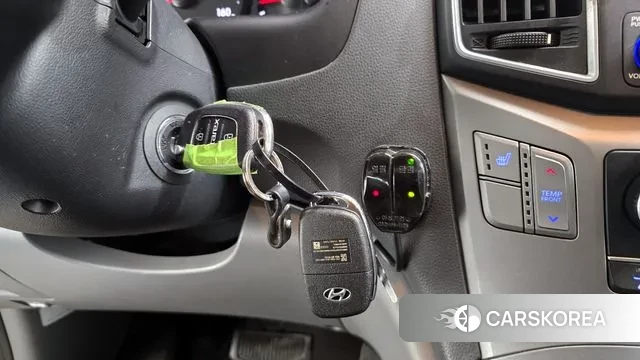 Hyundai The New Grand Starex id 3779249 из Кореи 7