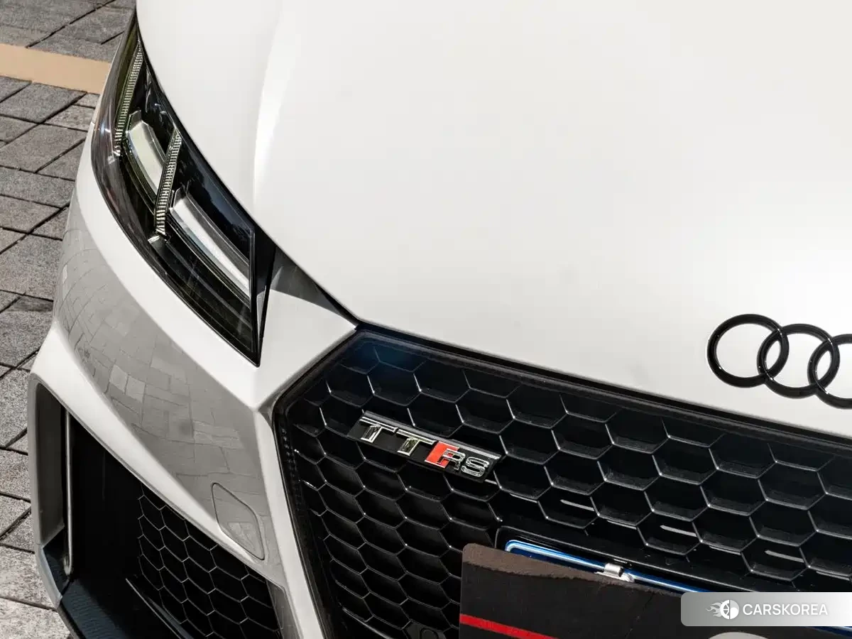 Audi TT RS id 4601874 из Китая 7