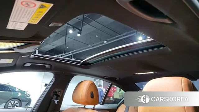 BMW 5 Series (G30) id 3703930 из Кореи 7