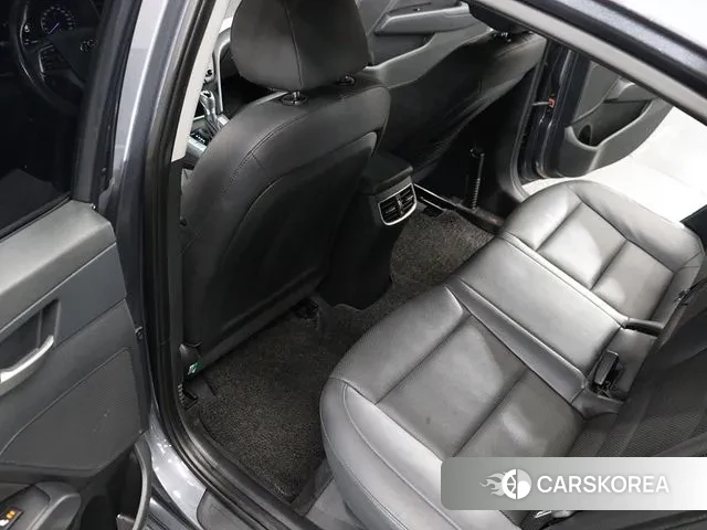 Hyundai Avante AD id 3357404 из Кореи 7