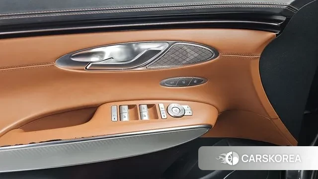 Genesis GV70 id 3621379 из Кореи 7