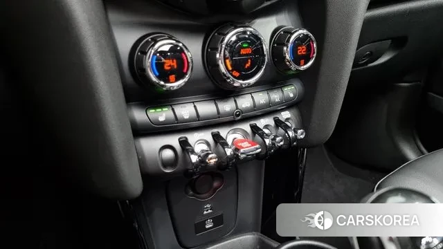 Mini Cooper Convertible id 2940739 из Кореи 7