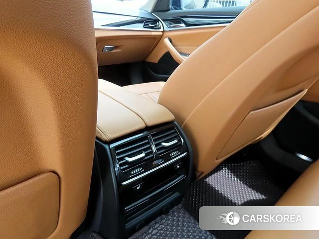 BMW 5 Series (G30) id 4233046 из Кореи 7