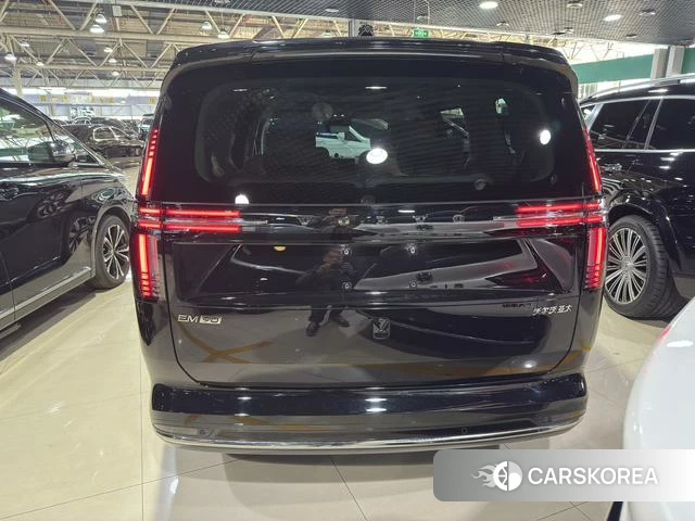 Volvo EM90 id 3908359 из Китая 7