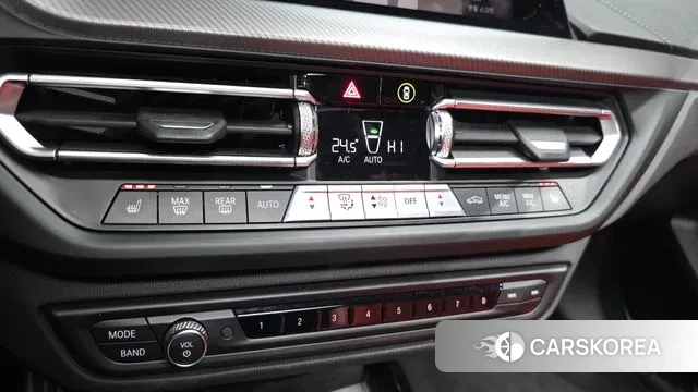 BMW 1 Series (F40) id 3478799 из Кореи 7