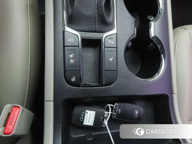 Kia The New Carnival id 3573980 из Кореи 7