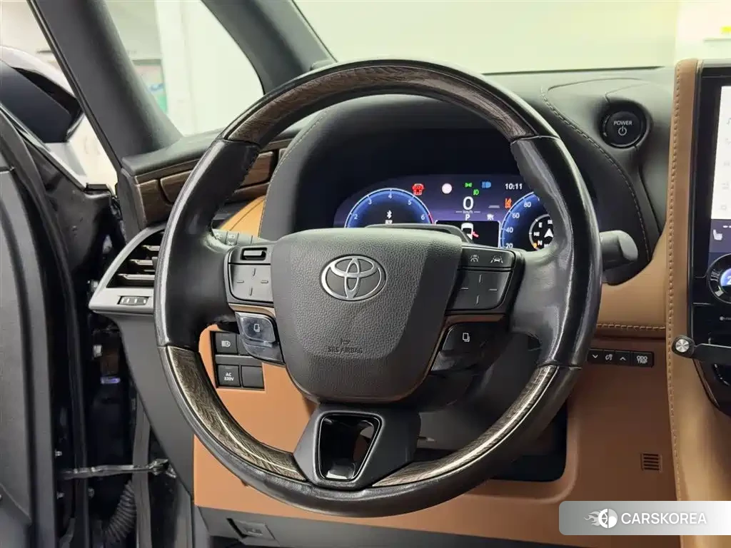 Toyota Alphard id 4547418 из Китая 7