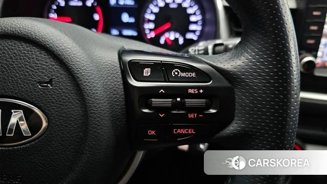 Kia Stonic id 4856426 из Кореи 7