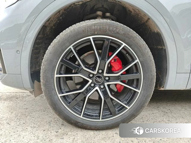 Audi Q5L id 4258265 из Китая 7