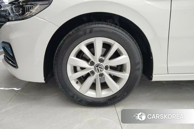 Volkswagen Bora id 4238108 из Китая 7