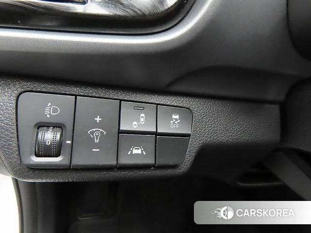 Kia Stonic id 4895275 из Кореи 7