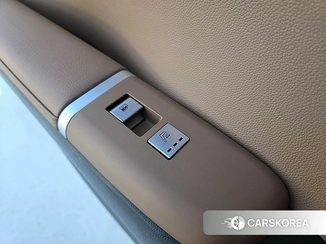 Hyundai Grandeur (GN7) id 4546788 из Кореи 7