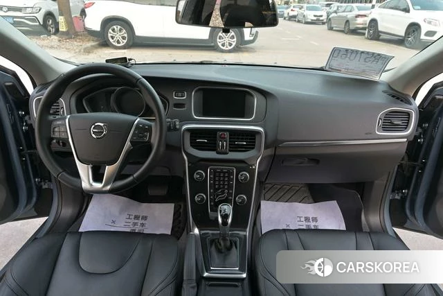 Volvo V40 id 4210924 из Китая 7