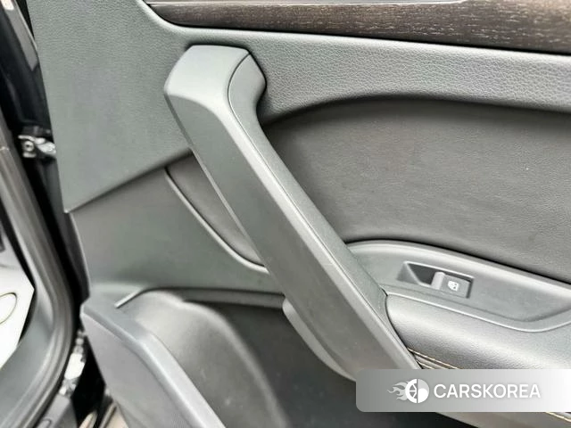 Audi Q5L id 4240112 из Китая 7