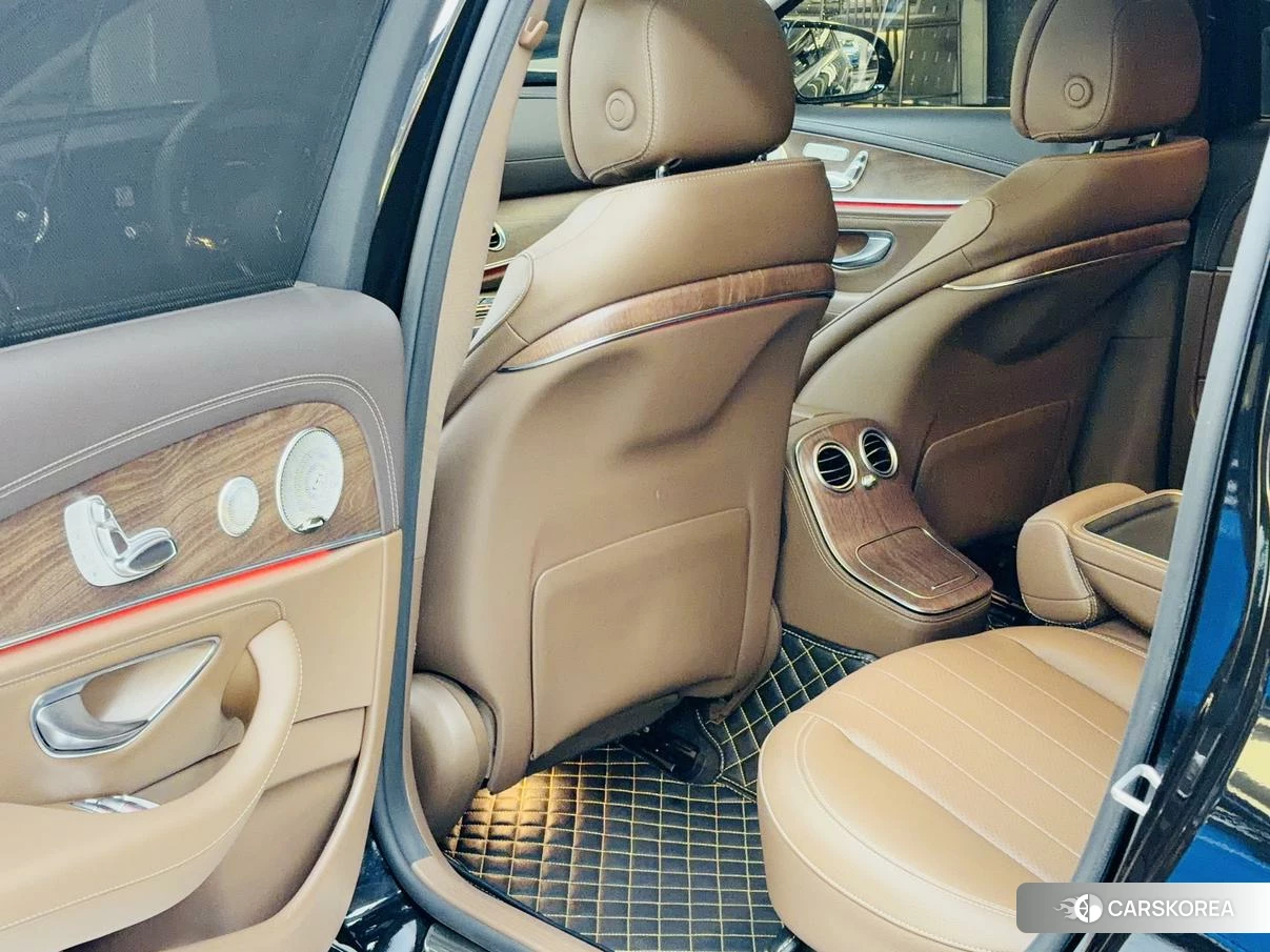 Mercedes-Benz E-class id 4452556 из Китая 7