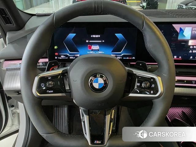 BMW 5 Series (G60) id 4359789 из Кореи 7