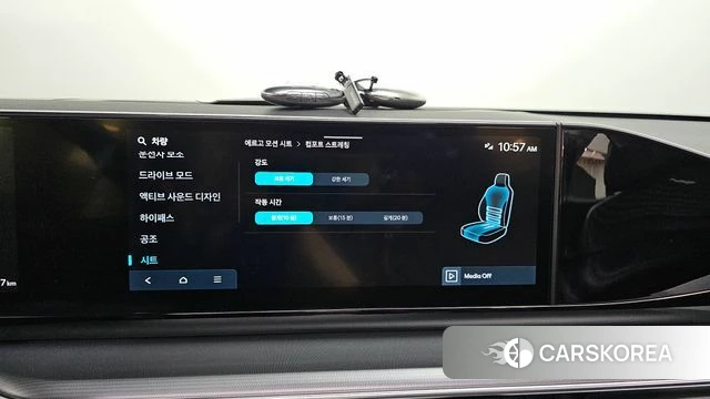 Hyundai Grandeur (GN7) id 4618406 из Кореи 7