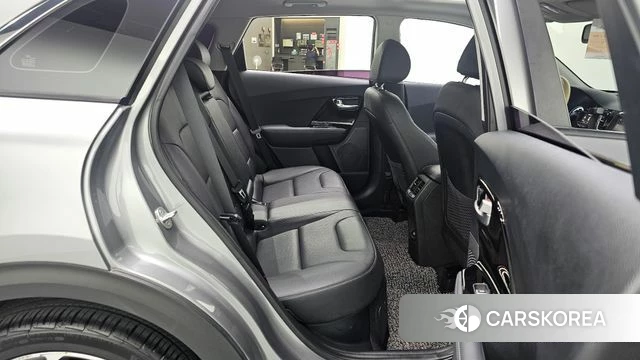 Kia Niro id 4780932 из Кореи 7