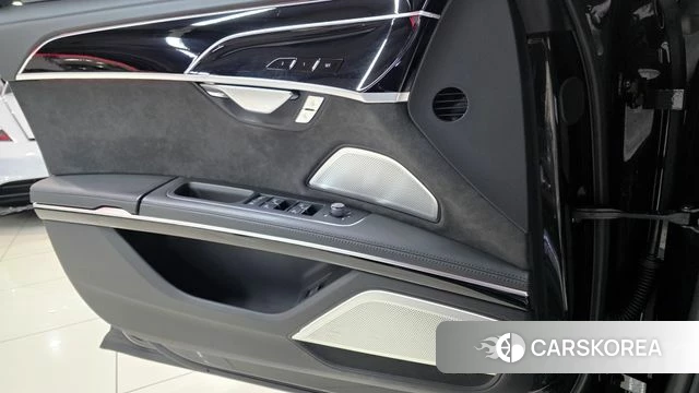 Audi A8 (D5) id 4541879 из Кореи 7