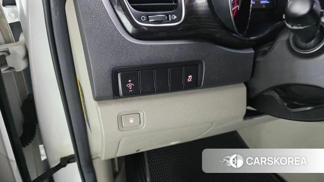 Kia The New Carnival id 4563044 из Кореи 7