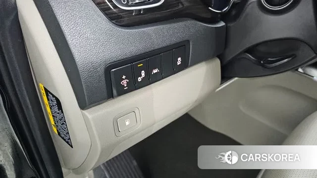 Kia The New Carnival id 2990693 из Кореи 7