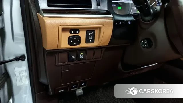 Lexus New ES300h id 3009355 из Кореи 7