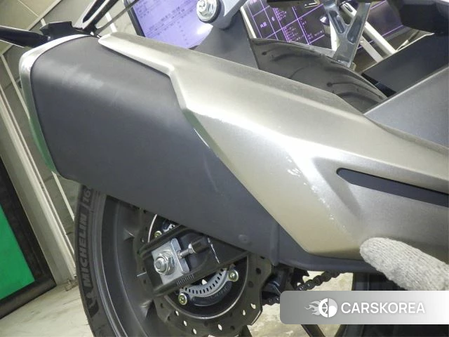 Проданный Honda CBR400R id 4015922 из Японии, фото 7