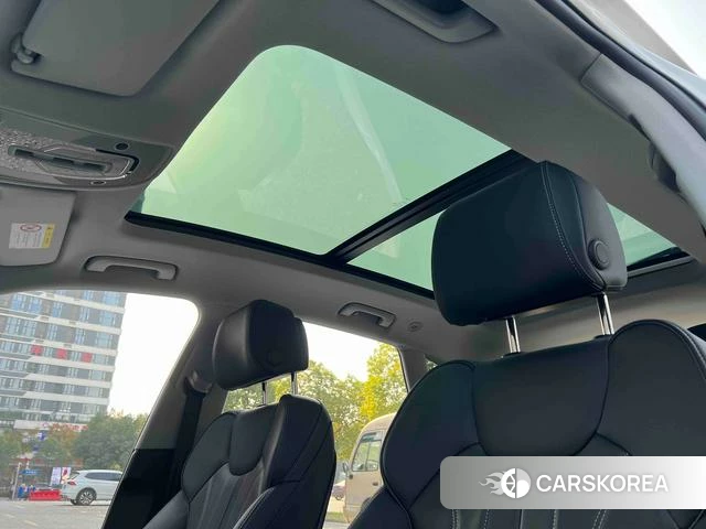 Audi Q5L id 4298021 из Китая 7