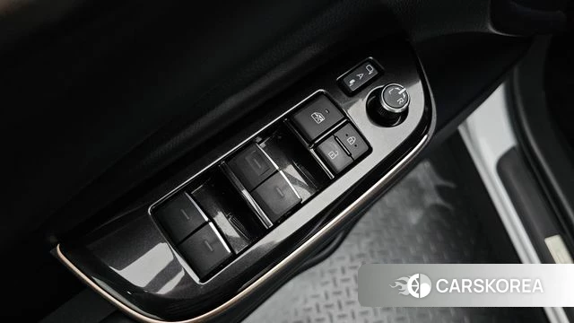 Toyota Crown Crossover id 3870601 из Кореи 7