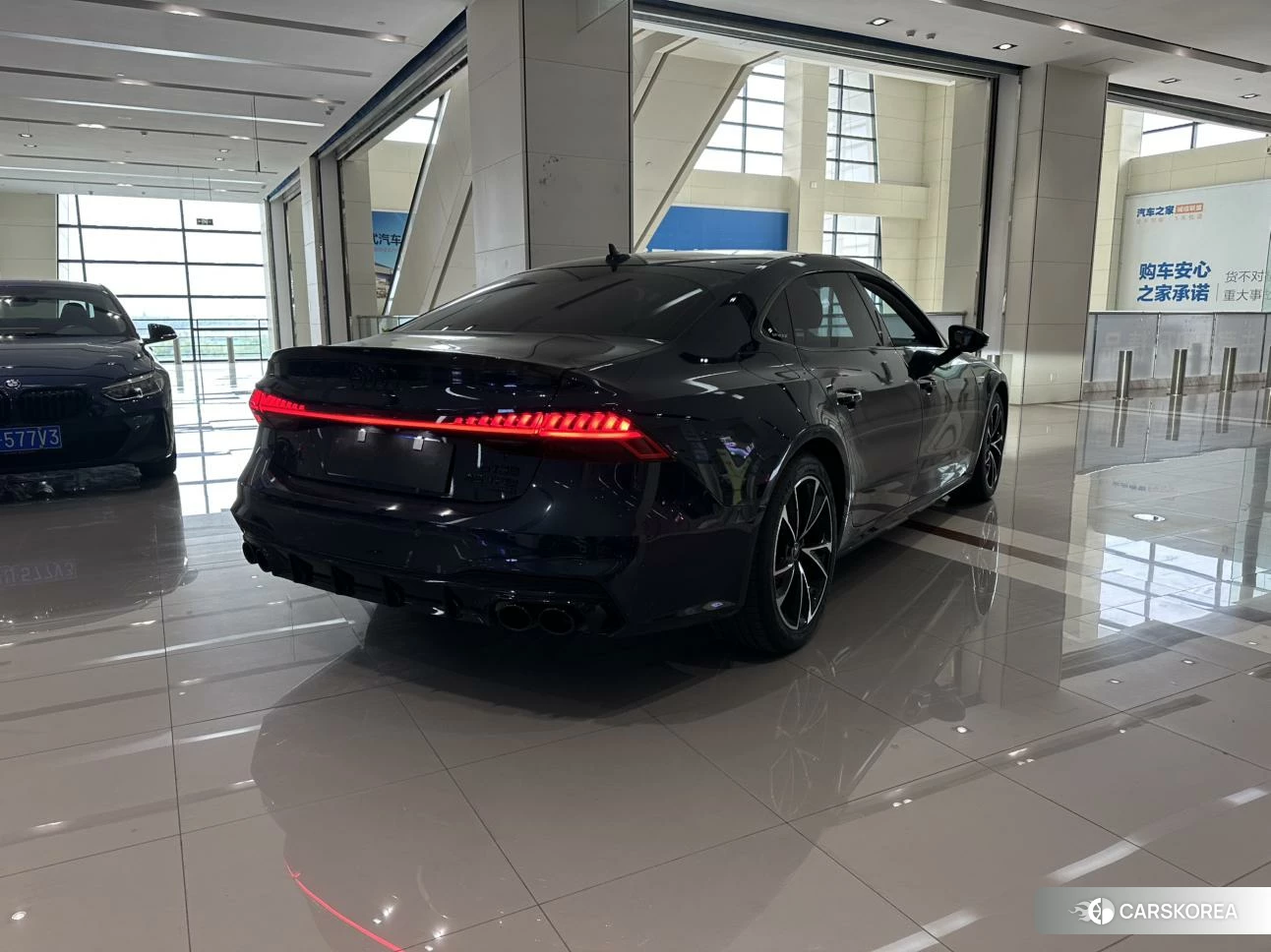 Audi A7L id 4467622 из Китая 7
