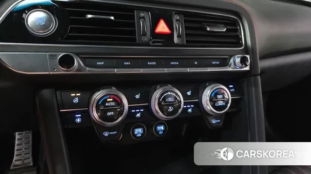 Genesis The New G70 id 3038314 из Кореи 7