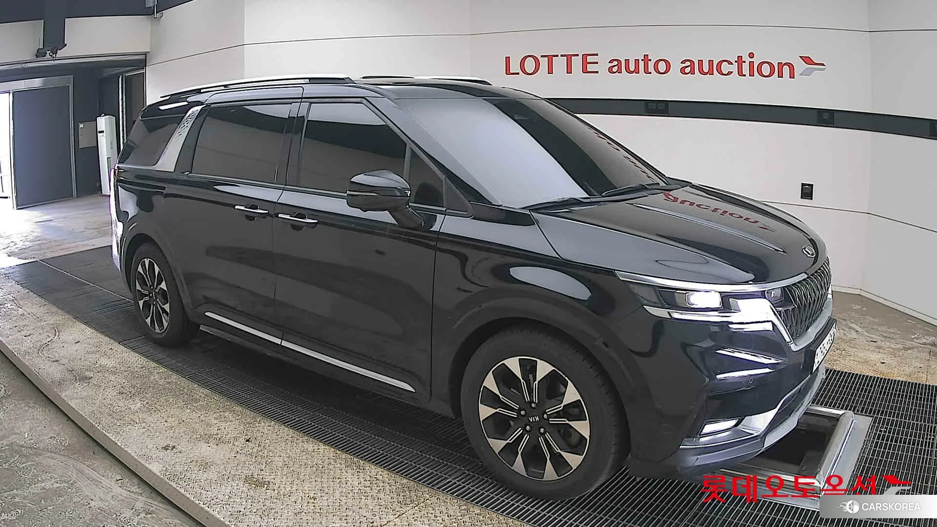 Kia Carnival id 3869405 из Кореи 7