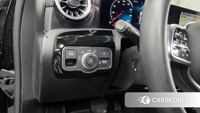 Mercedes-Benz A-Class W177 id 4549668 из Кореи 7