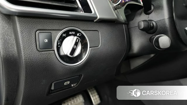 Mercedes-Benz GLE - Class W166 id 4197065 из Кореи 7