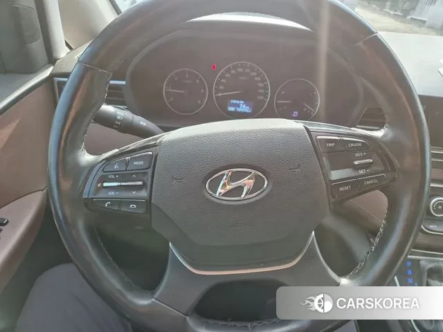 Hyundai The New Grand Starex id 3547296 из Кореи 7