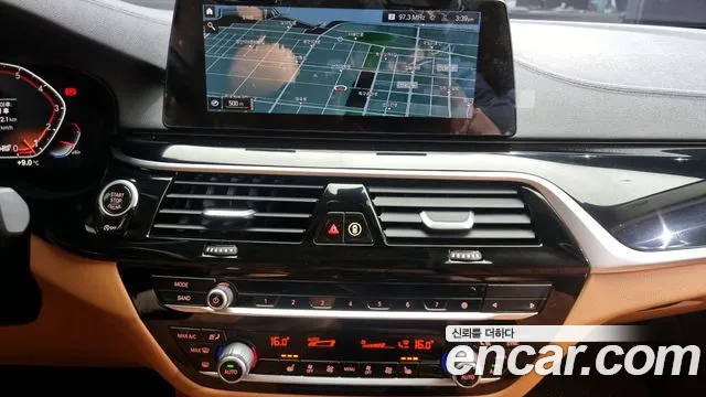 BMW 5 Series (G30) id 2623412 из Кореи 7