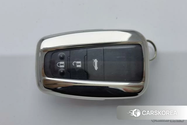 Toyota Corolla id 4253230 из Китая 7