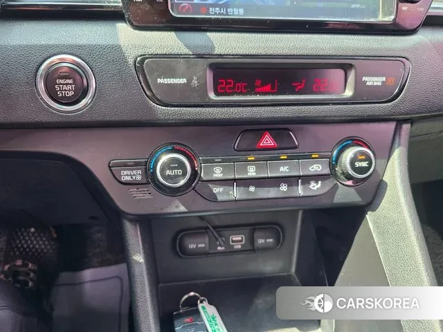 Kia Niro id 3118186 из Кореи 7