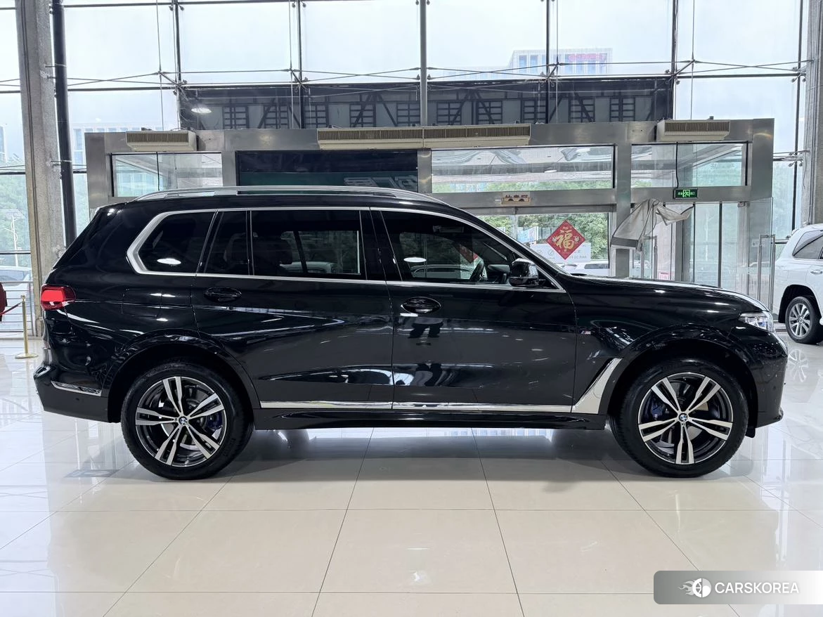 BMW X7 id 4441292 из Китая 7