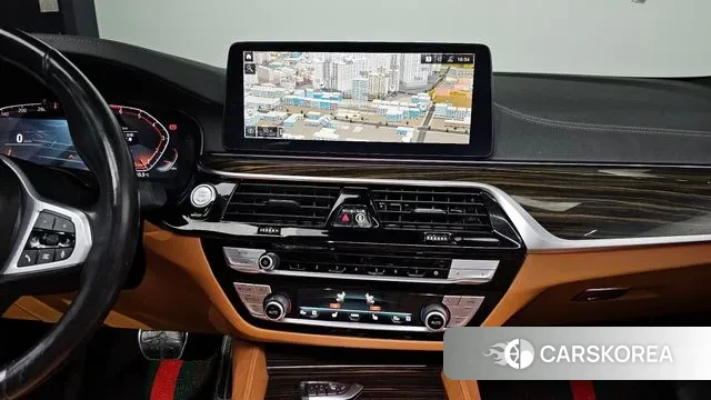 BMW 5 Series (G30) id 3422057 из Кореи 7