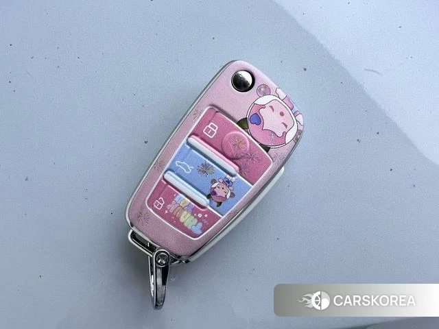 Audi Q2L id 3869616 из Китая 7