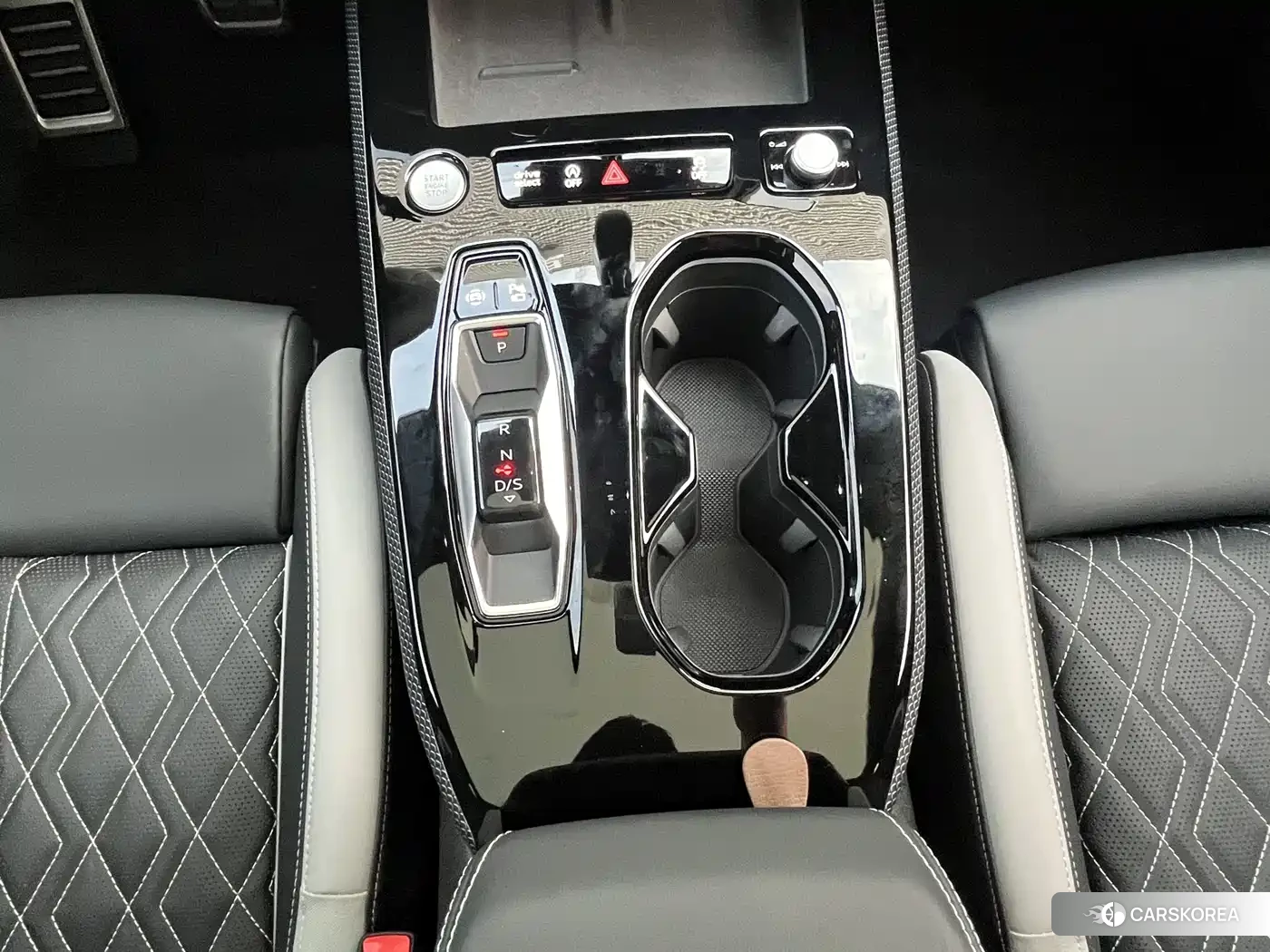 Audi A5L id 4546230 из Китая 7