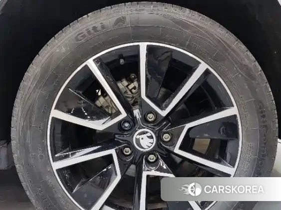 Skoda Karoq id 4601047 из Китая 7