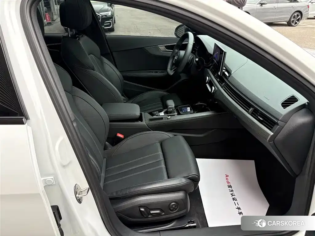 Audi A4L id 4653883 из Китая 7