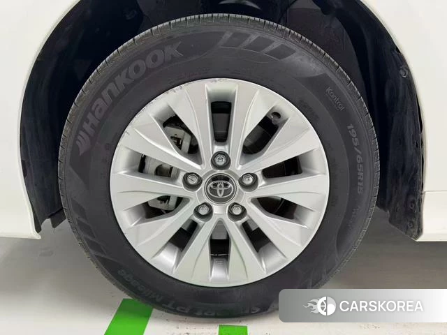 Toyota Corolla id 4348572 из Китая 7