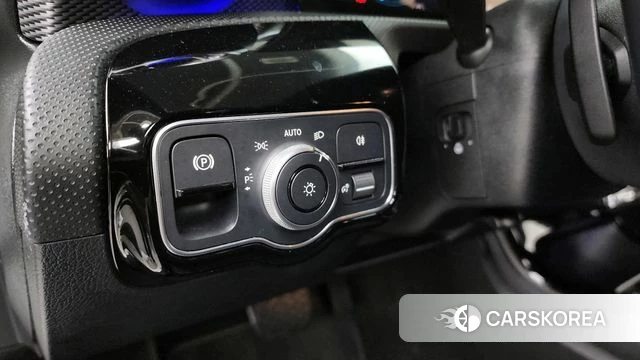 Mercedes-Benz A-Class W177 id 3838842 из Кореи 7