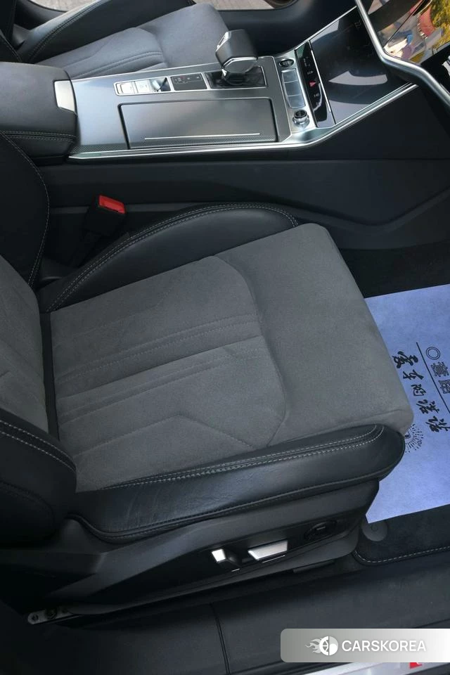 Audi A6L id 4239945 из Китая 7