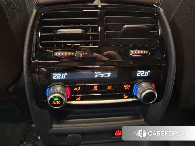 BMW 5 Series (G30) id 3038679 из Кореи 7