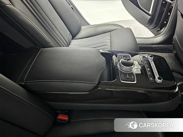 Genesis G90 id 4748316 из Кореи 7